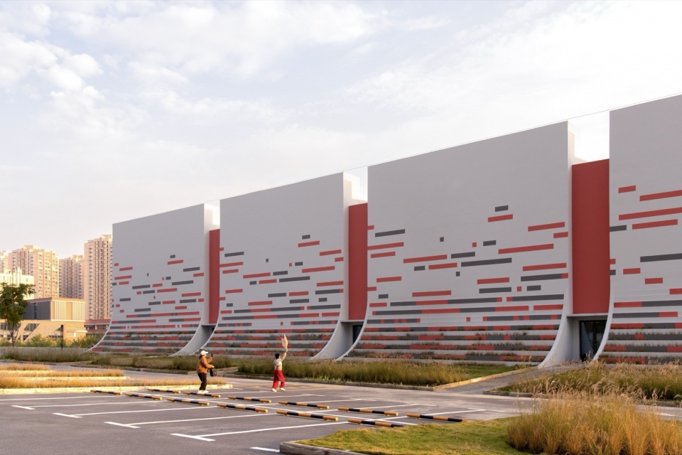 Li Xuerui Public Fitness Center by Welive Architects