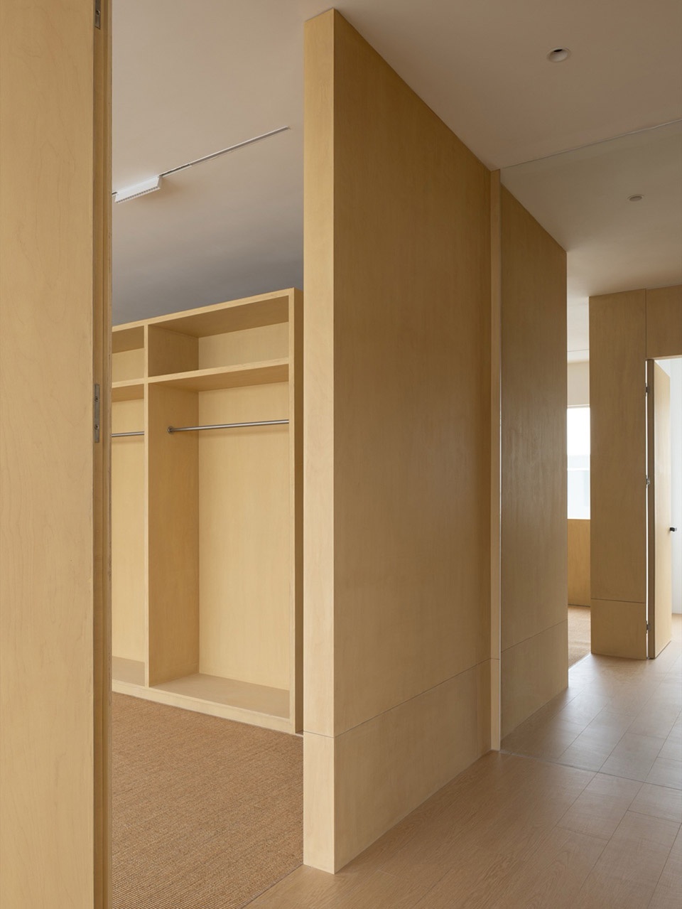 Heyi office by DEPARTURE DESIGN STUDIO