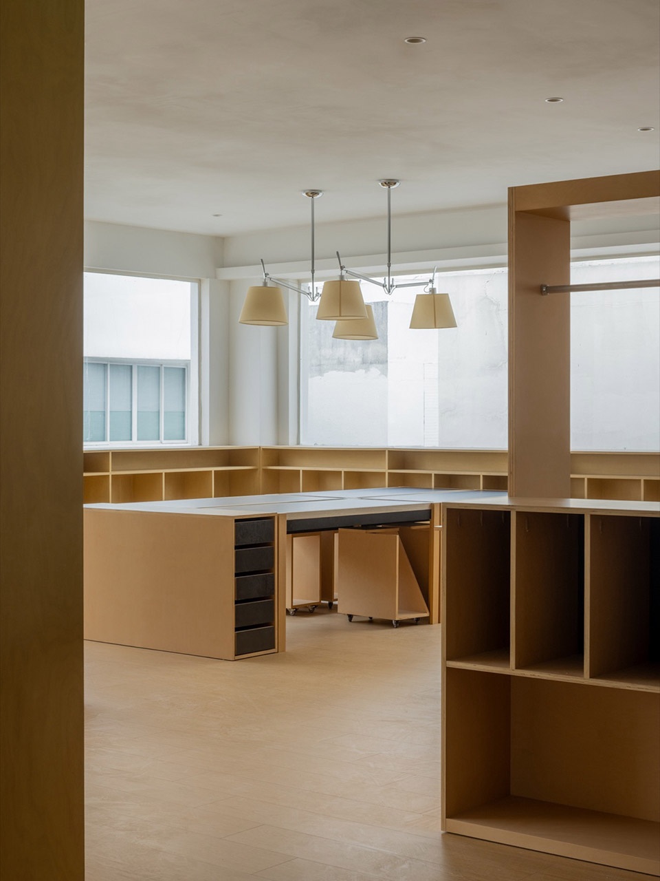 Heyi office by DEPARTURE DESIGN STUDIO
