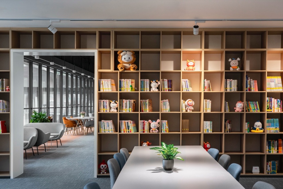 TAL Changping Education Park Headquarters by WSP Architects