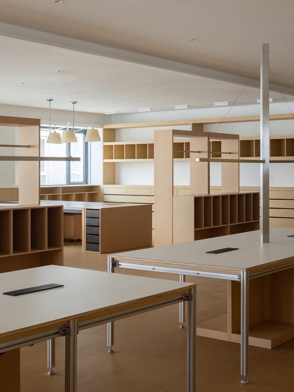 Heyi office by DEPARTURE DESIGN STUDIO