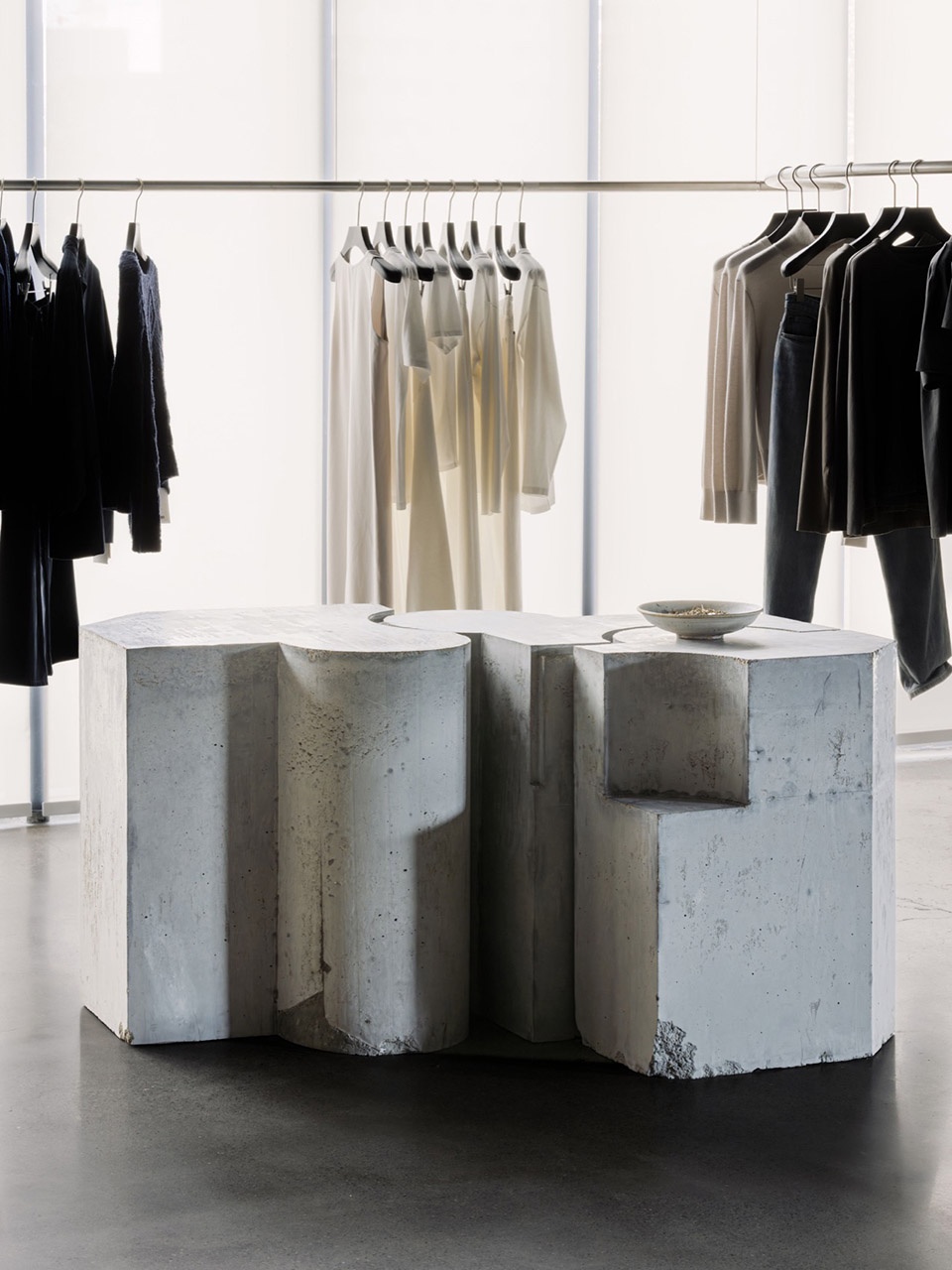 YEARLY PLAN Shanghai Showroom by SHISUO Design