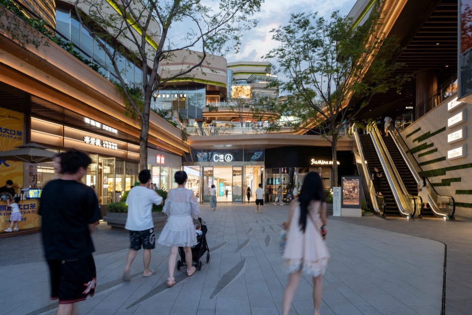 The Ring Garden City Commercial Complex Chongqing by WTD