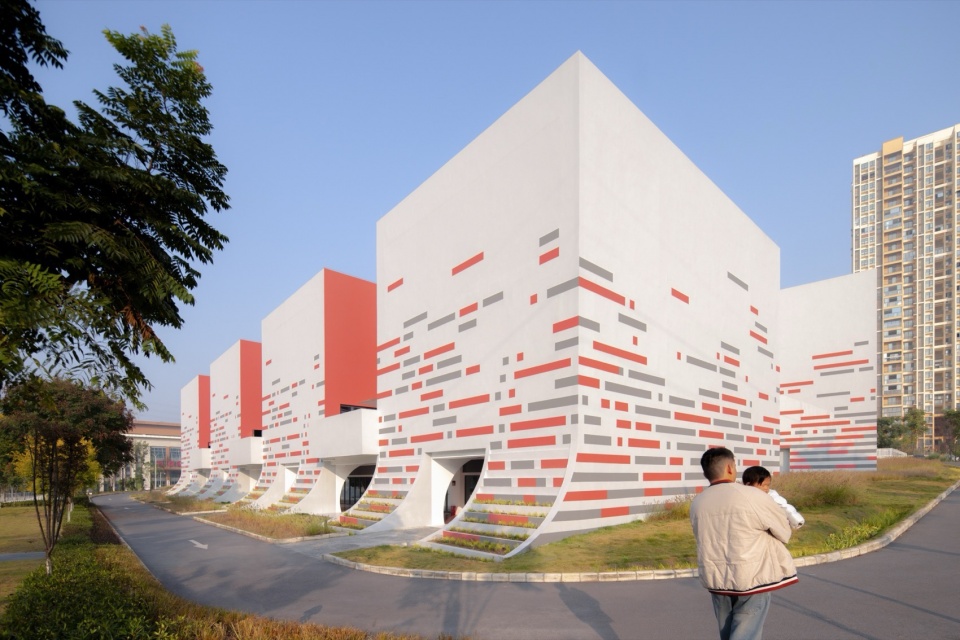 Li Xuerui Public Fitness Center by Welive Architects
