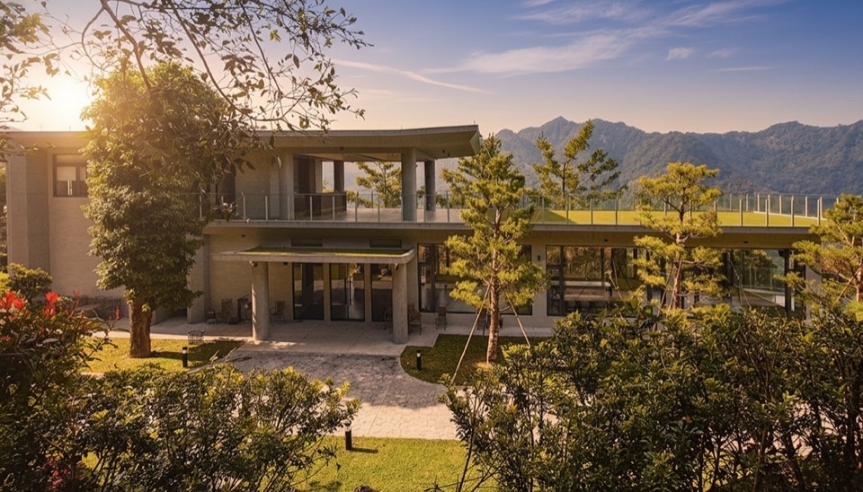 hidden mountain dwelling by wsaa design team