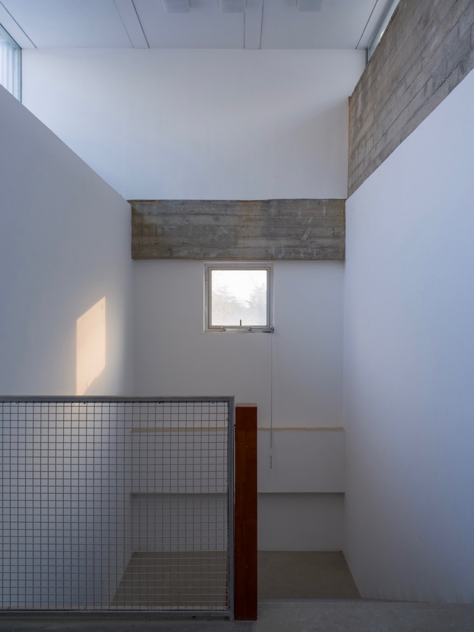 Kunshan Yuanfeng Road Fire Station by genarchitects