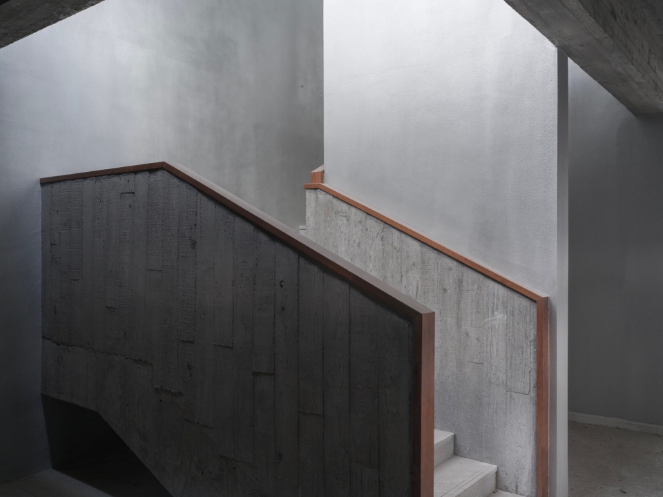 Kunshan Yuanfeng Road Fire Station by genarchitects