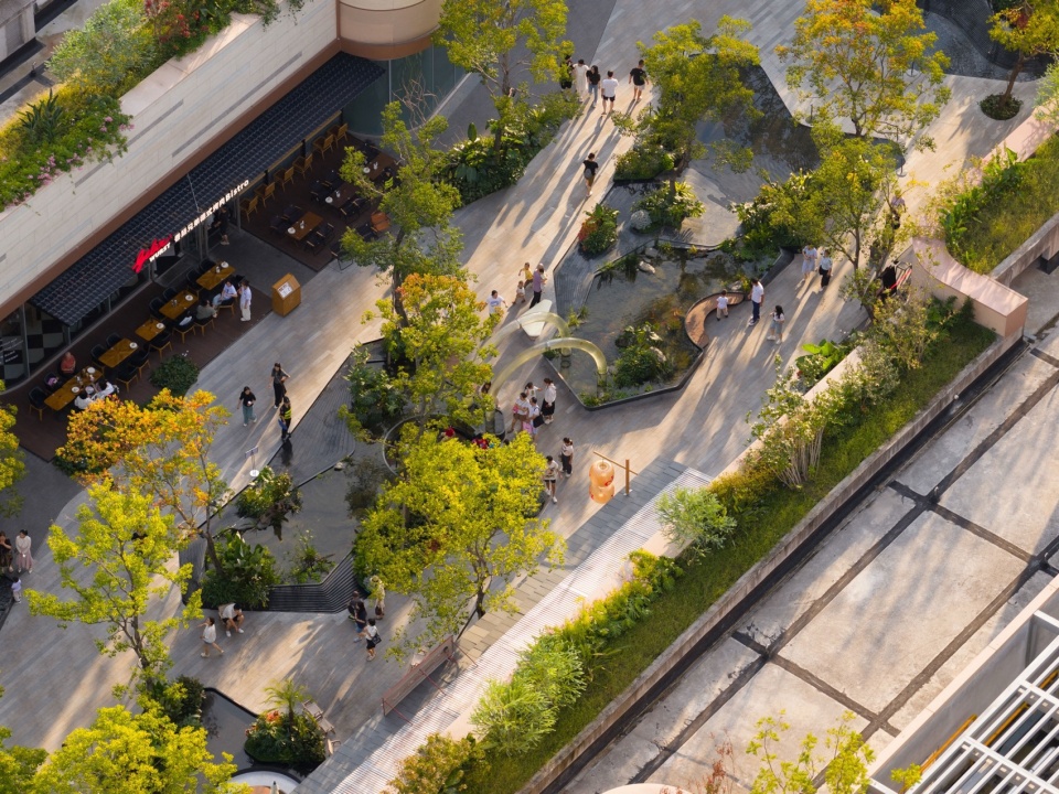 The Ring Garden City Commercial Complex Chongqing by WTD