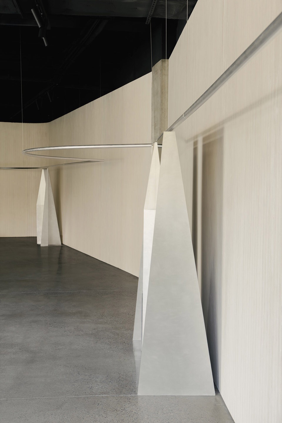 YEARLY PLAN Shanghai Showroom by SHISUO Design