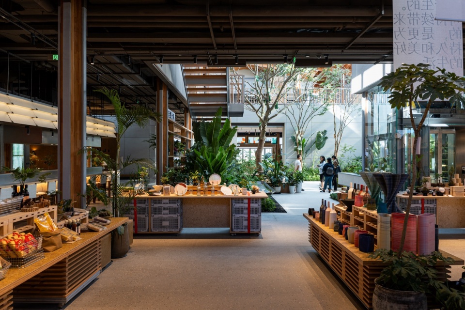 CHUNXI Marketplace and GULANG Gymnasium NEXUS Jiading Shanghai by Atelier Z