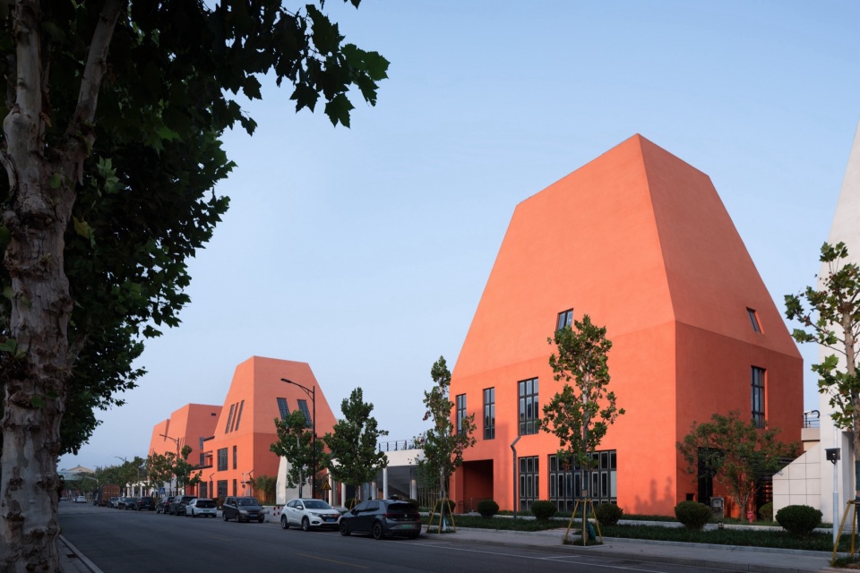 Huzhou Daixi Culture Sports and Commercial Complex by Minax Architecture