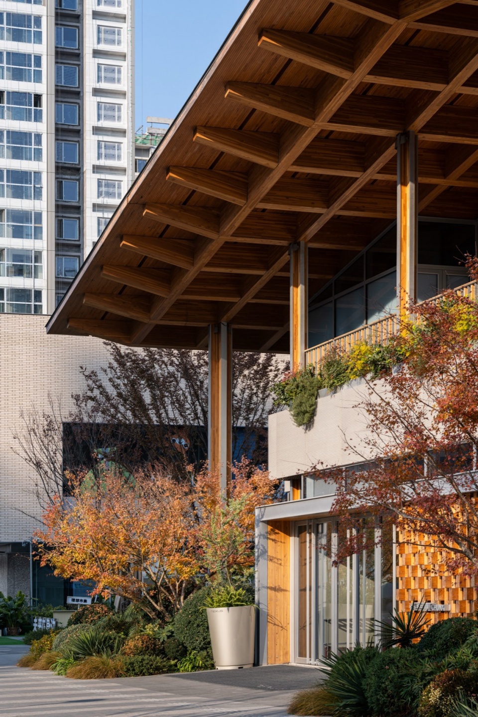 CHUNXI Marketplace and GULANG Gymnasium NEXUS Jiading Shanghai by Atelier Z