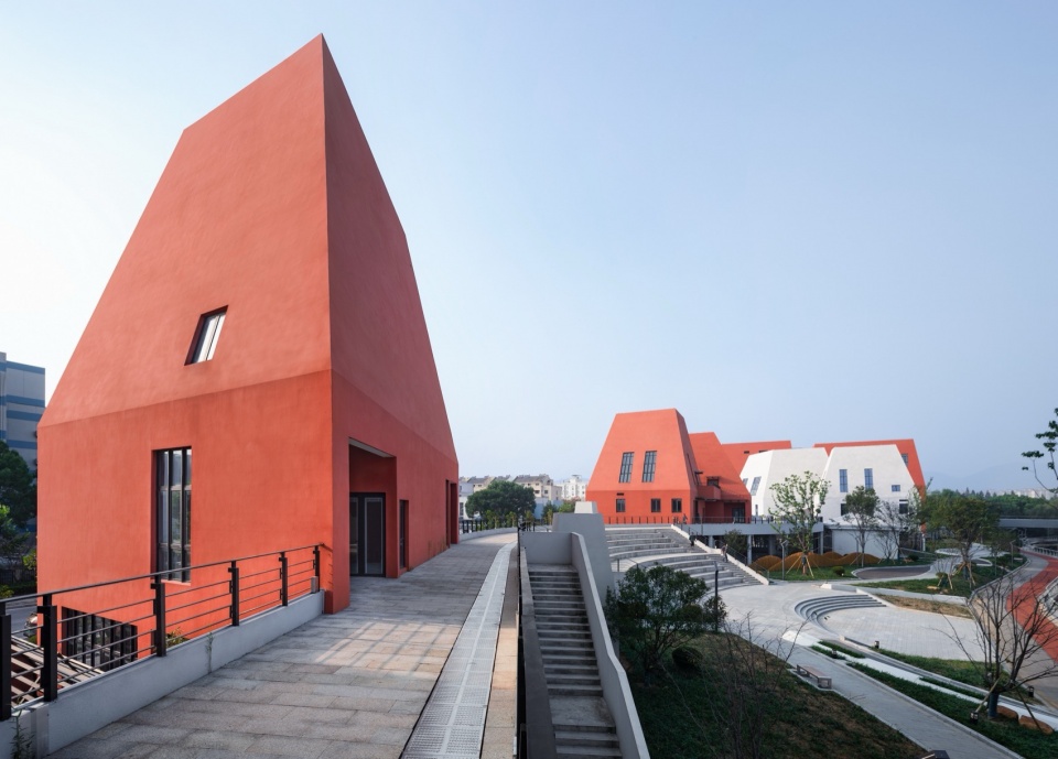 Huzhou Daixi Culture Sports and Commercial Complex by Minax Architecture