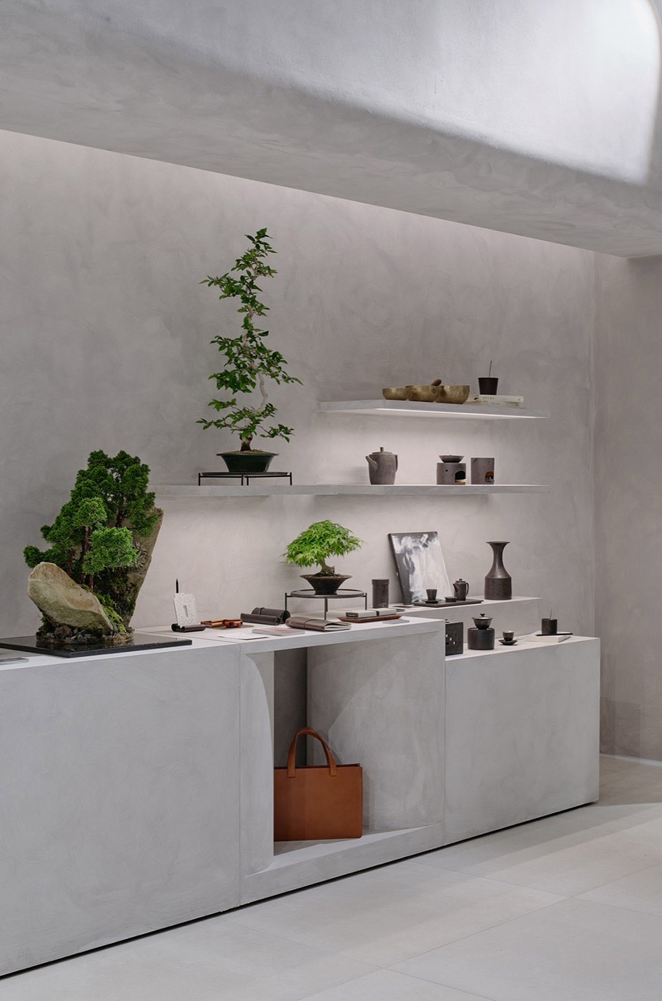 AK PLAZA MUSEUM C by Indiesalon