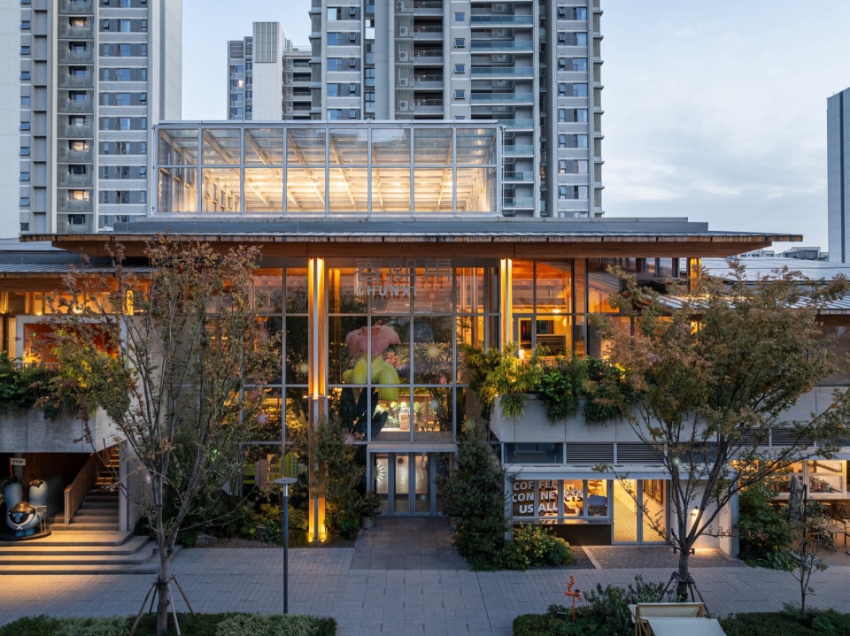 CHUNXI Marketplace and GULANG Gymnasium NEXUS Jiading Shanghai by Atelier Z