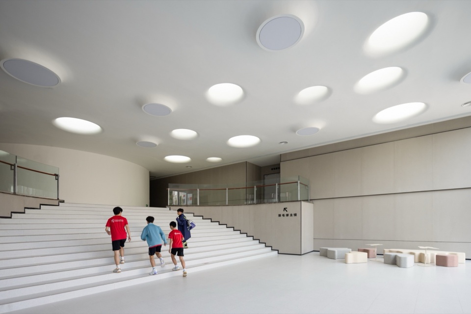 Li Xuerui Public Fitness Center by Welive Architects