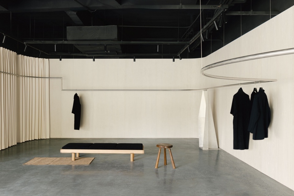 YEARLY PLAN Shanghai Showroom by SHISUO Design