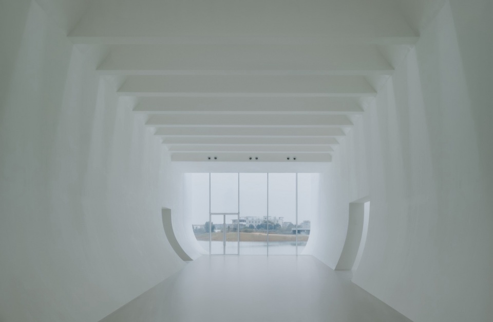 Chenhu Wetland Art Center by Trace Architecture Office