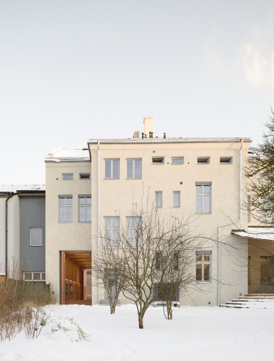 library in cerveny kostelec by papundekl architekti
