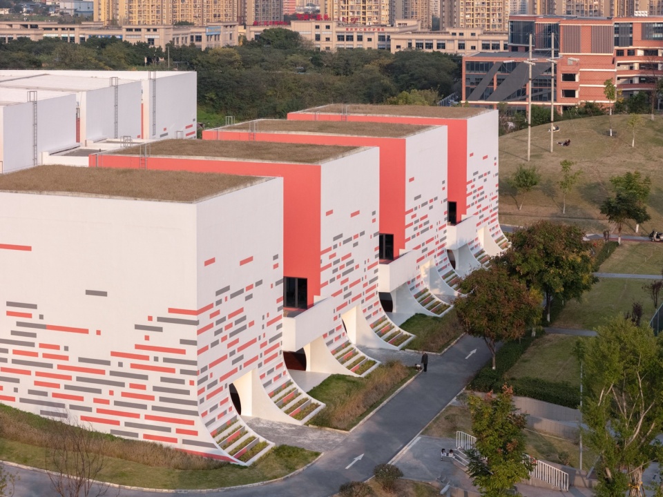 Li Xuerui Public Fitness Center by Welive Architects