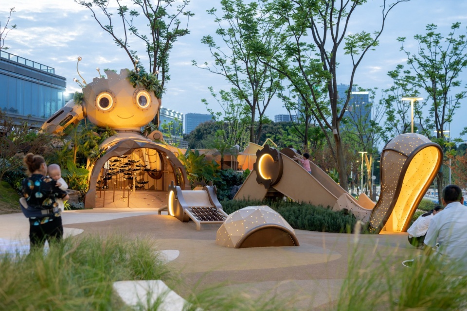 The Ring Garden City Commercial Complex Chongqing by WTD