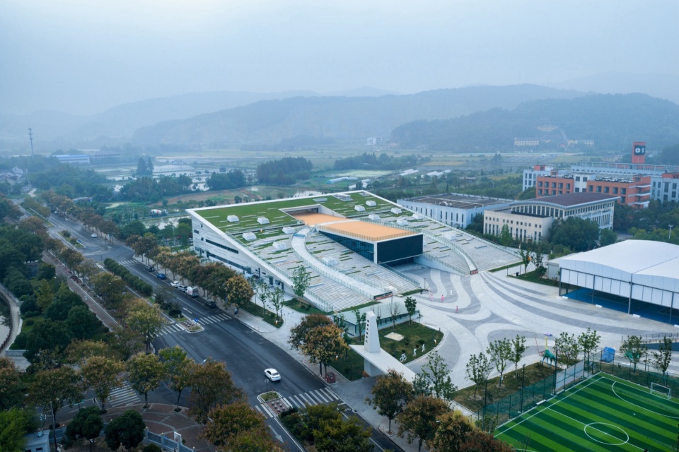 Huzhou Daixi Culture Sports and Commercial Complex by Minax Architecture