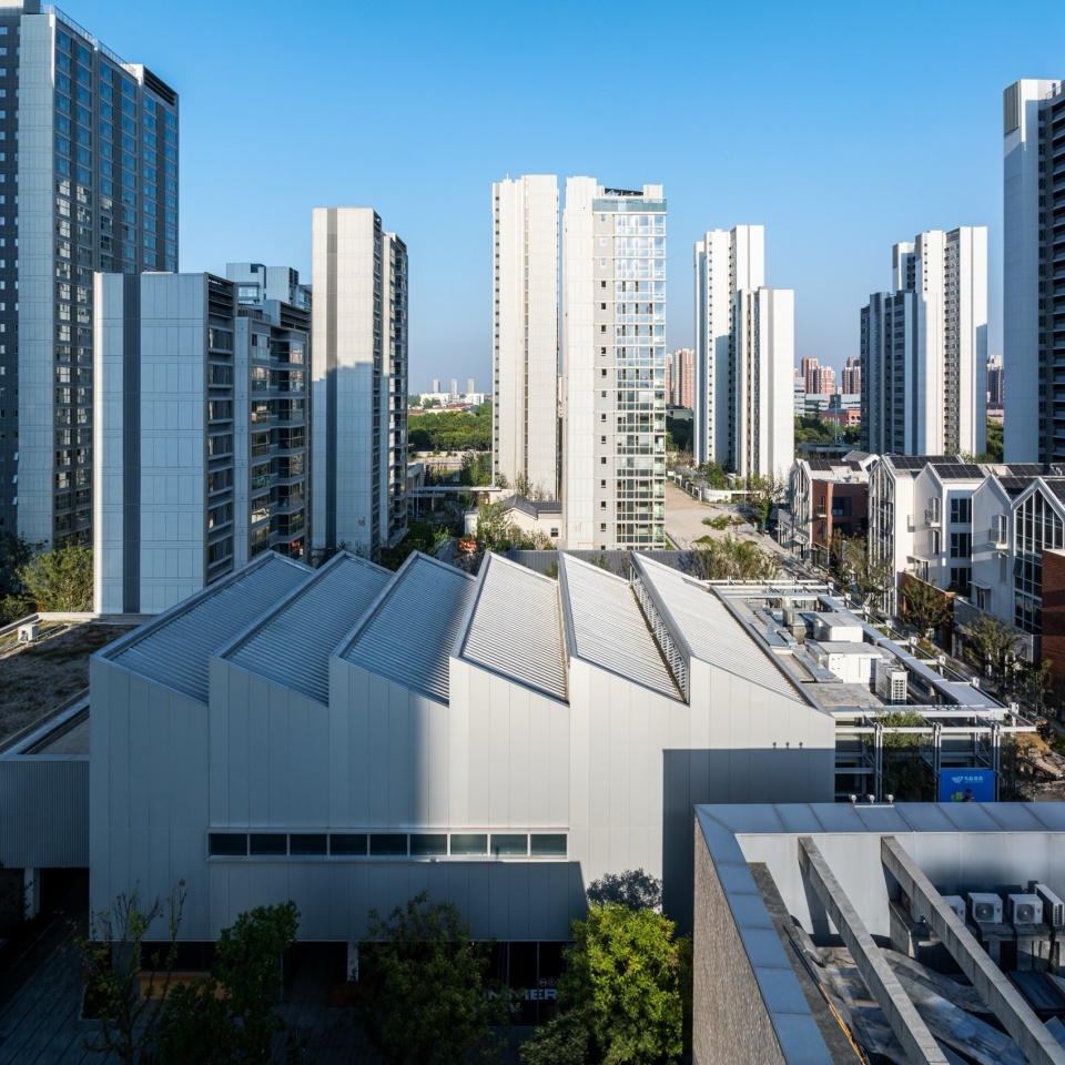 CHUNXI Marketplace and GULANG Gymnasium NEXUS Jiading Shanghai by Atelier Z