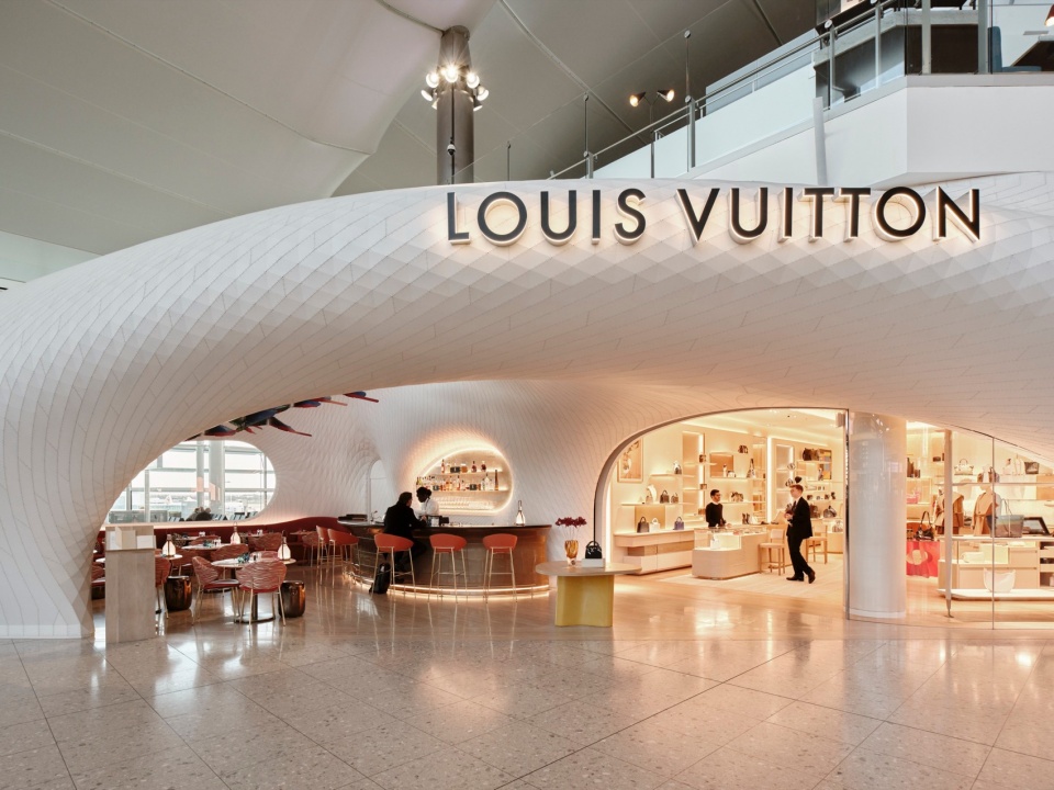 Louis Vuitton The Very Many © Henry Woide High Res 011