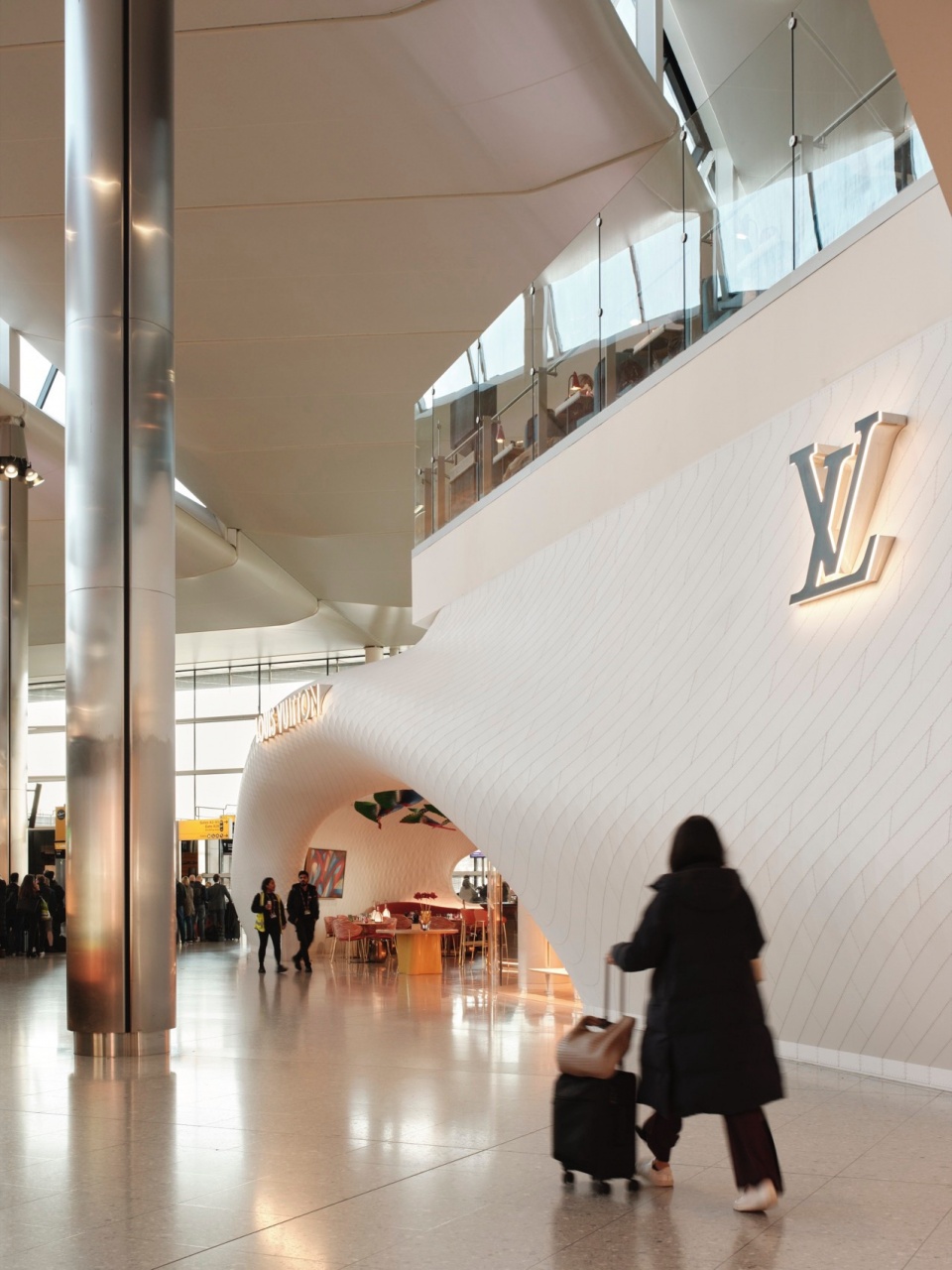 Louis Vuitton The Very Many © Henry Woide High Res 013