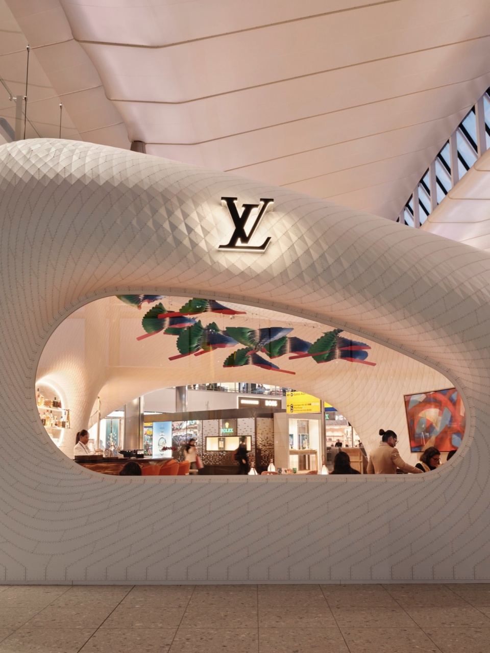 Louis Vuitton The Very Many © Henry Woide High Res 029