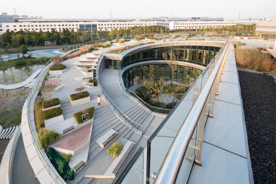 屋顶花园 观景台视角 Ningbo ZEEKR Co Creation Center ©Right Angle 27