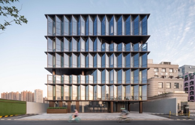 Shanghai South Bund Garage Renovation by gmp