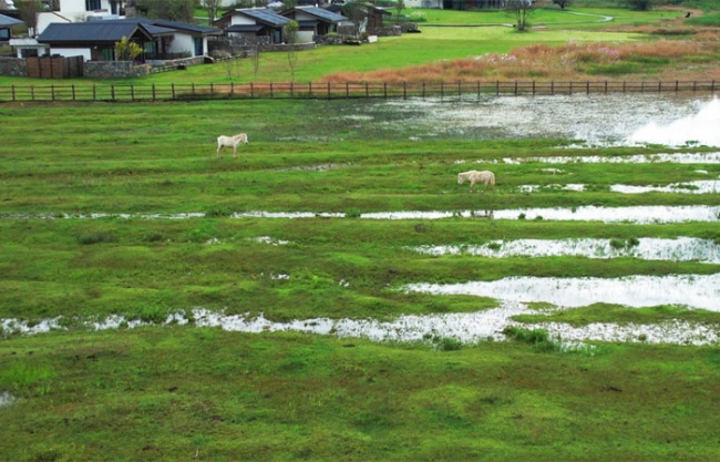 Lugu Lanyond Alpine Lake Retreat by Z’scape