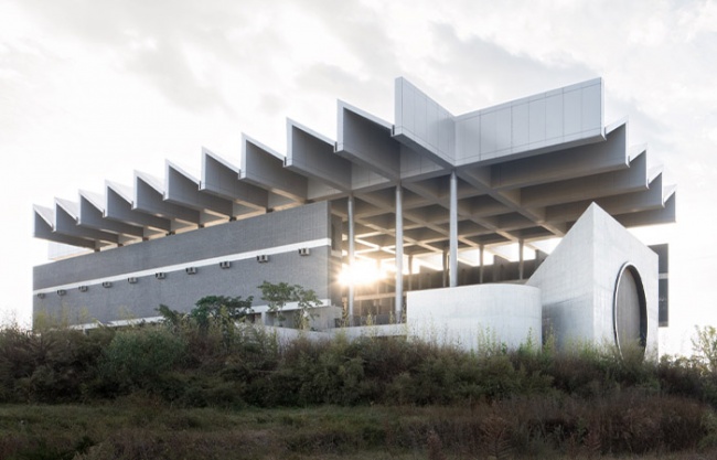 西昌建川电影博物馆聚落·纪录片陈列馆 / 汤桦建筑设计事务所有限公司