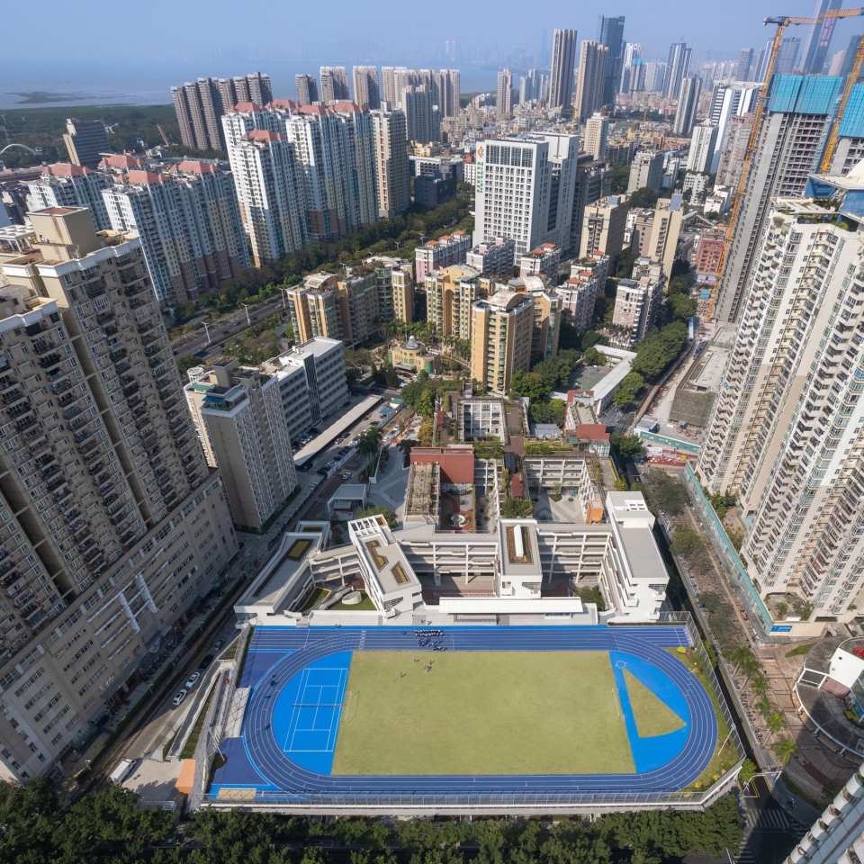 Intervention of Hongling Middle School Shixia Campus by Tumushi Architects