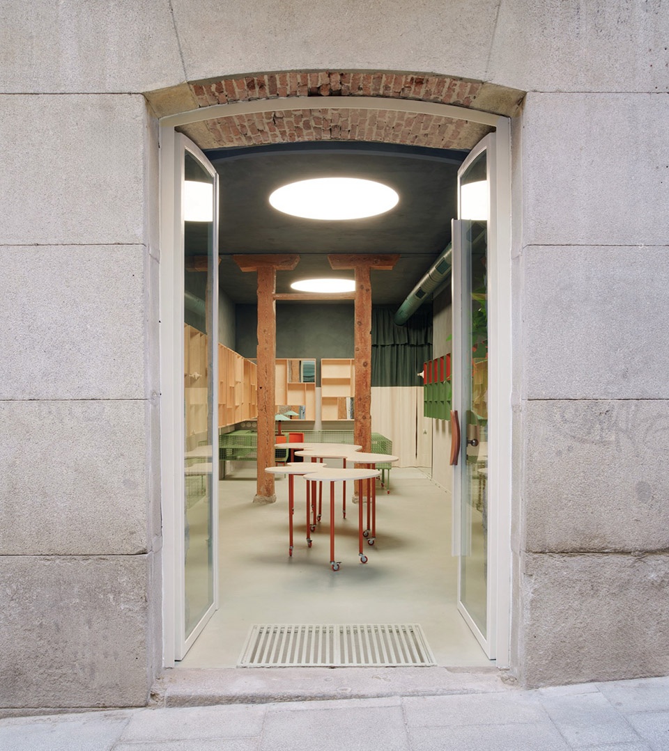 LACONICUM by KRESTA DESIGN