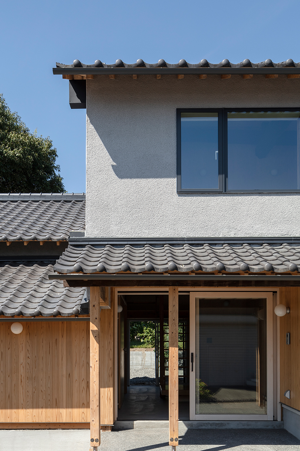 Residence Renovated from Rice Mill