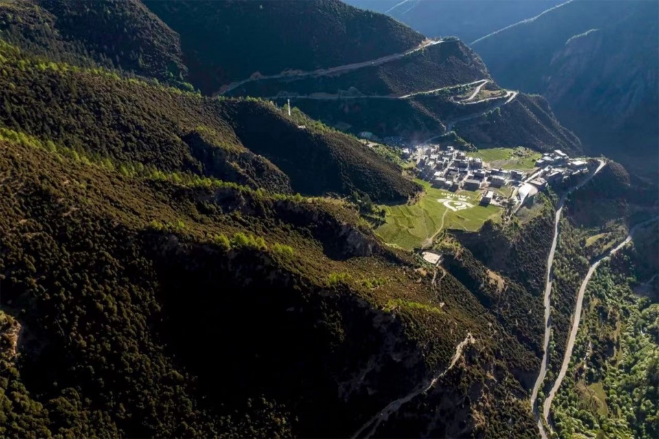 Daocheng County Yading Village Protection and Restoration Plan by CSWADI