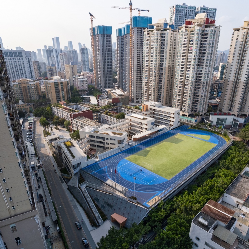 Intervention of Hongling Middle School Shixia Campus by Tumushi Architects