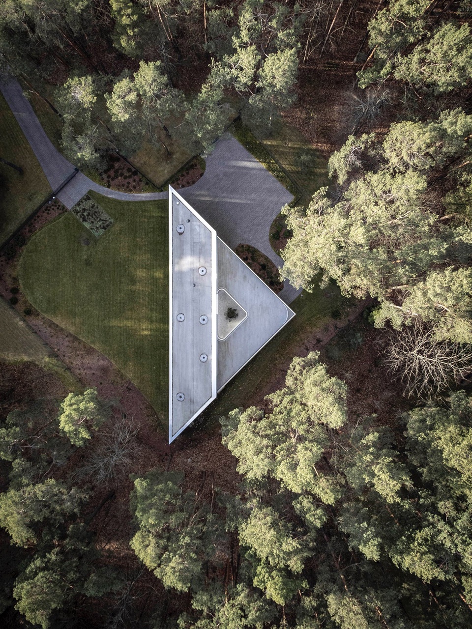 Trim House by KWK Promes