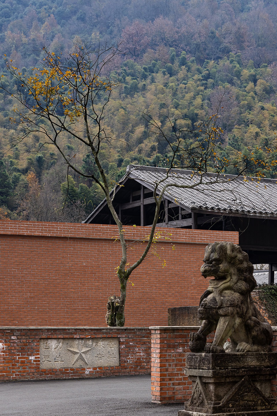 chizhou hongzhuanji guesthouse by suzhou youjian commercial design