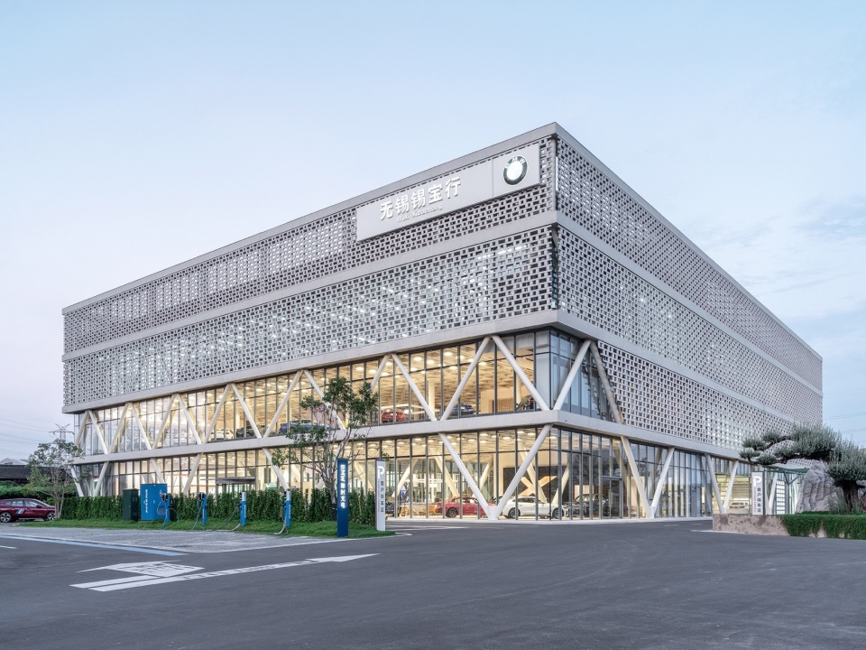 BMW Center Wuxi by FCJZ