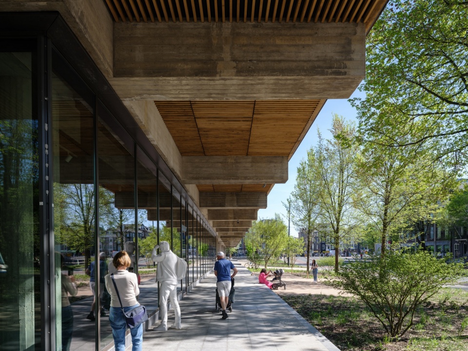 De Nederlandsche Bank Amsterdam by Mecanoo