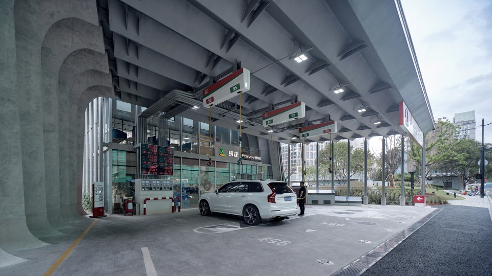 Suhe Zhe Renovation of No 1 Sinopec Gas Station China by TJAD Original Design Studio