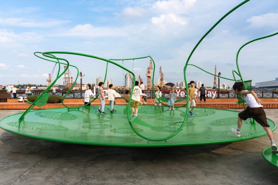 Sun Machine by DL Atelier