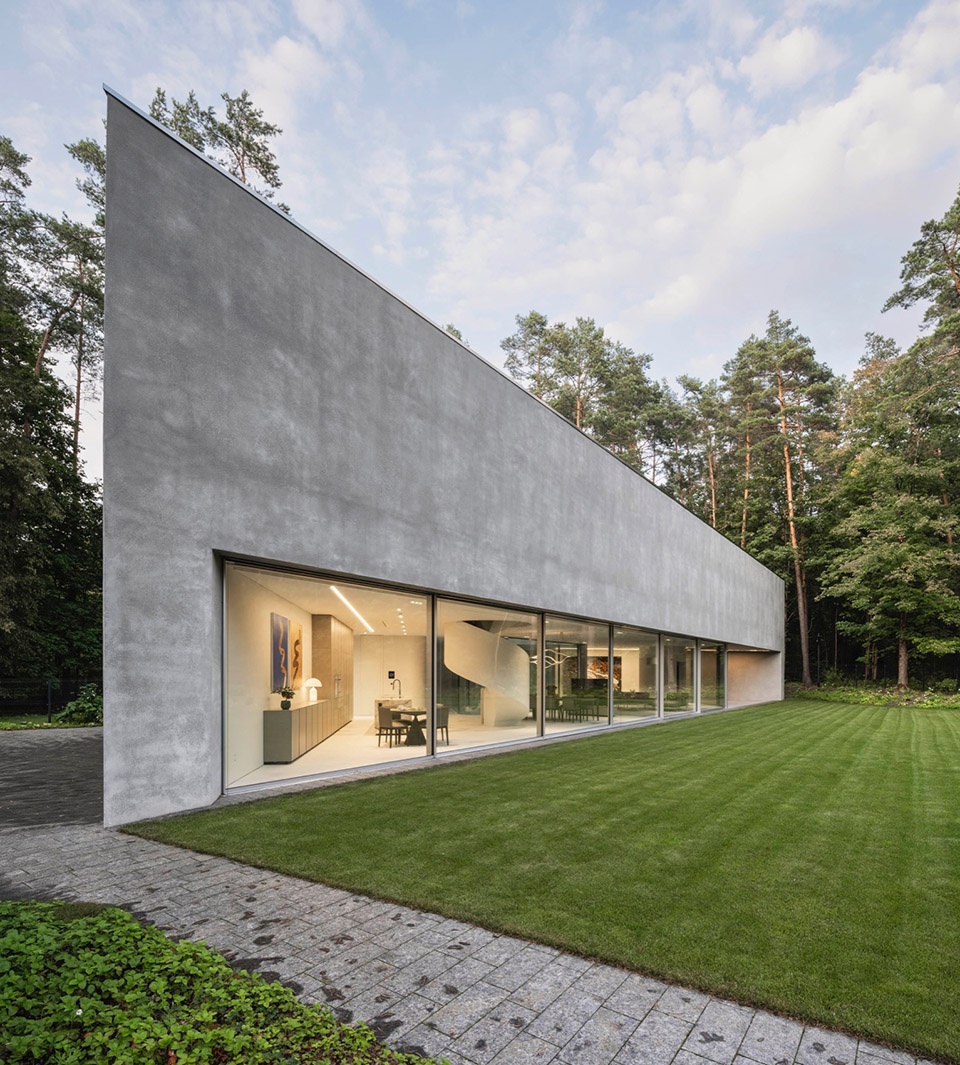 Trim House by KWK Promes