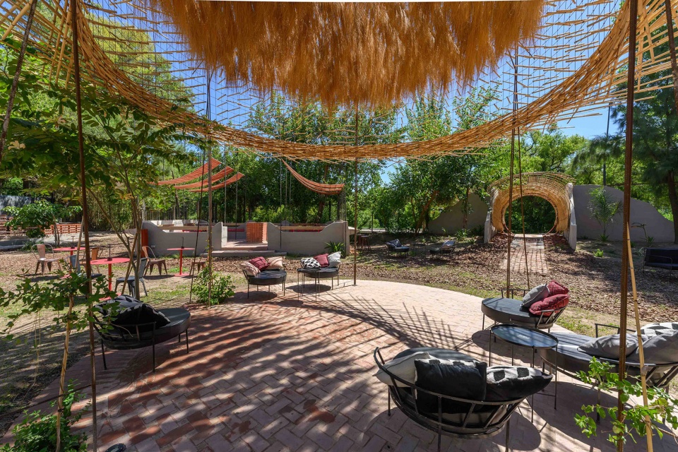 a series of essays to de colonize the territory by efeeme architects