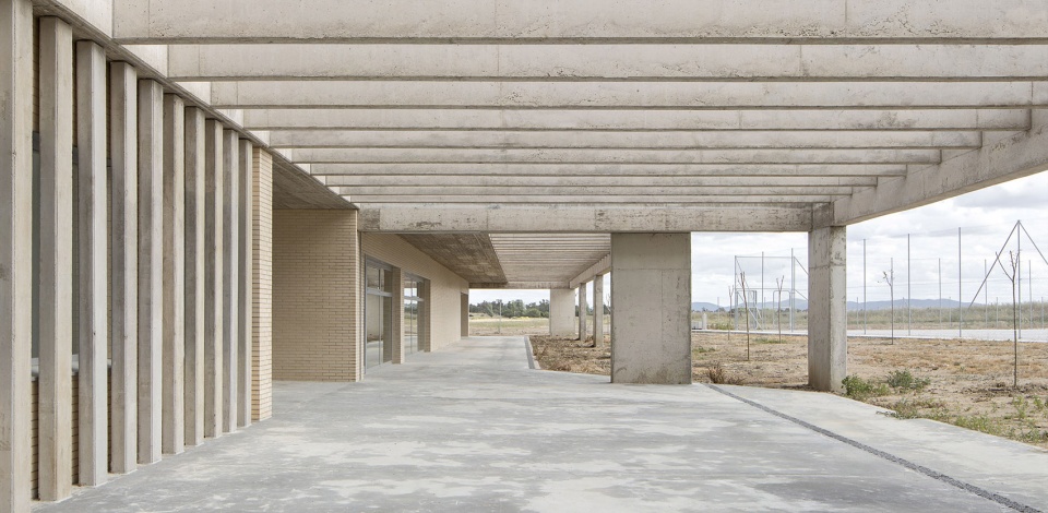 ceip los arcos by paradigma estudio