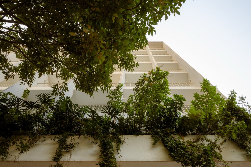 edgar allan poe by de rungs arquitectos firmaa