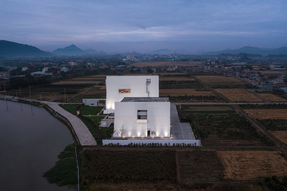 xiangshan hepu catholic church by caaladi